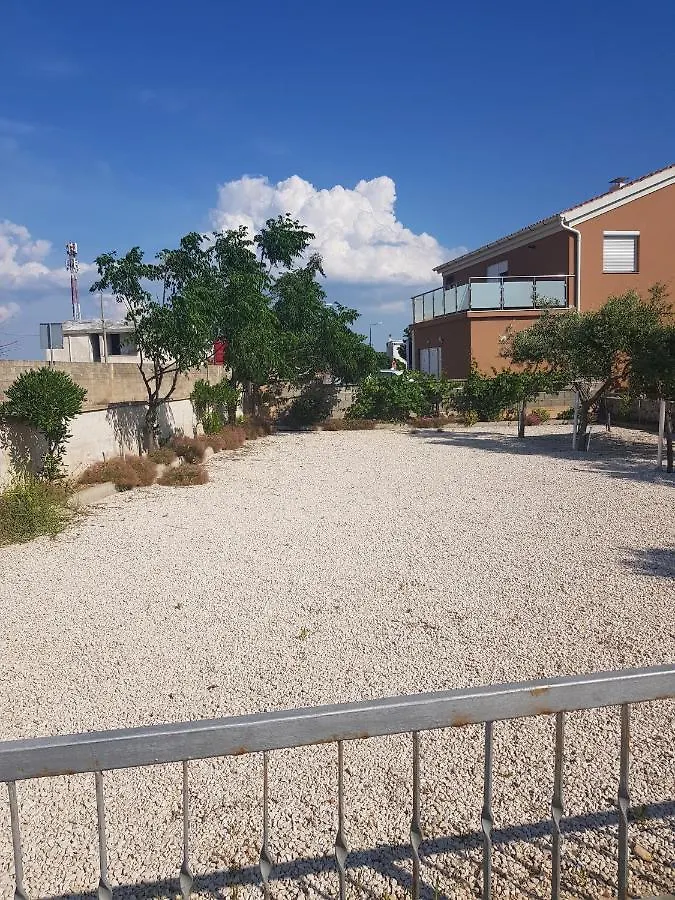 Astra Apartment Vir