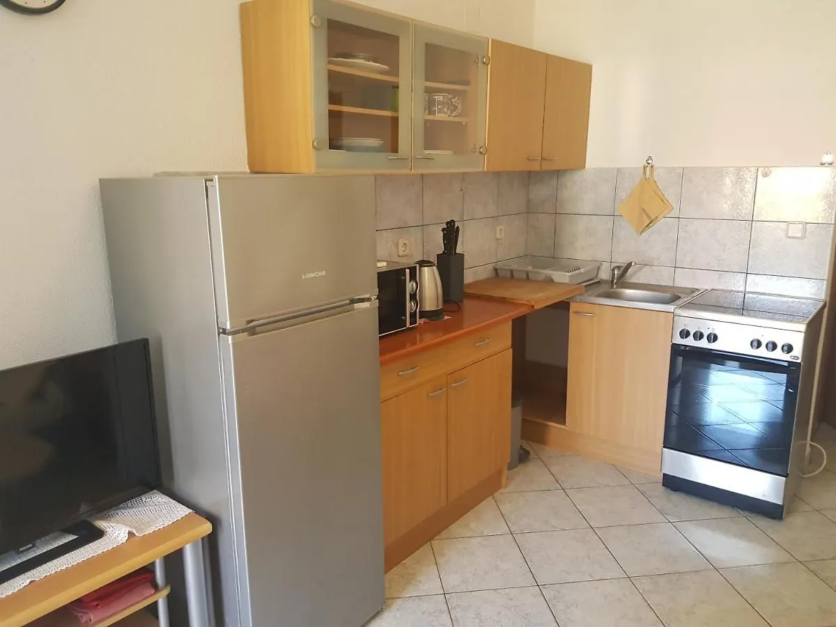 Astra Apartment Vir